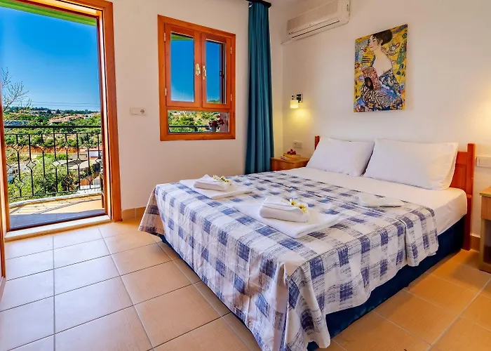 Patara Delfin Gelemiş